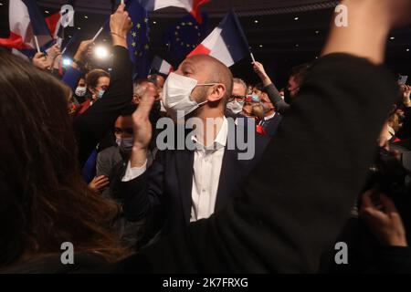 ©PHOTOPQR/LE PARISIEN/Olivier Lejeune ; Paris ; 29/11/2021 ; «Ensemble citoyens !» : La majorité lancera sa «maison commune» Les responsables de LREM et des parts alliés ont prévu de se réunir lors d'un Meeting à la Maison de la Mutualité, pour mettre en scène leur Union en attendant la candidature d'EmmanuelMacron Paris, Frankreich, nov 29. 2021. LREM-Politik während eines Treffens, um die nicht angemeldete Anwendung EmmanuelMacrons bei den Präsidentschaftswahlen zu unterbinden Stockfoto