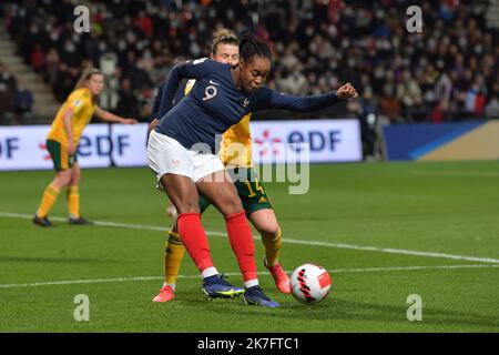 ©PHOTOPQR/OUEST FRANKREICH/Vincent Michel / Ouest-France ; Guingamp ; 01/12/2021 ; Fußball Féminin - FRANKREICH / PAYS de GALLES - Qualifications pour le Mondial 2023 - 30.11.2021 - Guingamp Marie-Antoinette Katoto / Frankreich Foto Vincent Michel / Ouest-France Stockfoto