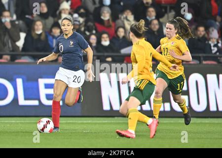 ©PHOTOPQR/OUEST FRANKREICH/Vincent Michel / Ouest-France ; Guingamp ; 30/11/2021 ; Fußball Féminin - FRANKREICH / PAYS de GALLES - Qualifications pour le Mondial 2023 - 30.11.2021 - Guingamp Delphine Cascarino / Frankreich Foto Vincent Michel / Ouest-France Stockfoto