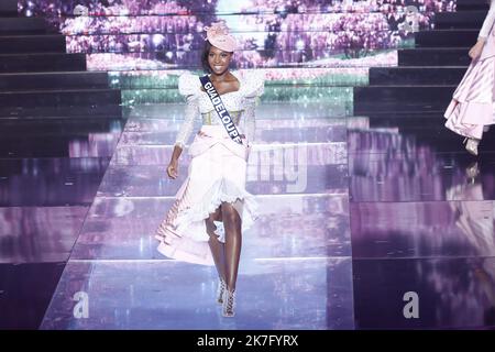 ©PHOTOPQR/LE PARISIEN/Fred Dugit ; Caen ; 11/12/2021 ; Culture / Télévision Zénith de Caen (14), le 11 décembre 2021 Election de Miss France 2022 Photo LP / Frédéric Dugit Comédie musicale Mary Poppins Miss Guadeloupe, Ludivine Edmond Stockfoto