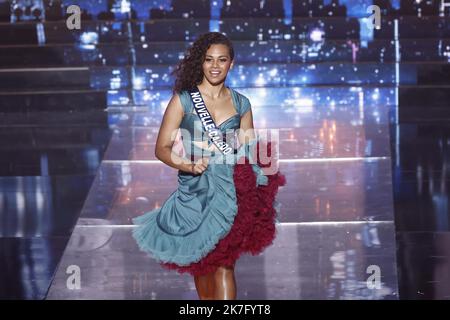 ©PHOTOPQR/LE PARISIEN/Fred Dugit ; Caen ; 11/12/2021 ; Kultur / Télévision Zénith de Caen (14), le 11 décembre 2021 Election de Miss France 2022 Foto LP / Frédéric Dugit Comédies musicales -West Side Story Miss Nouvelle-Caledonie, Emmy Chenin Stockfoto