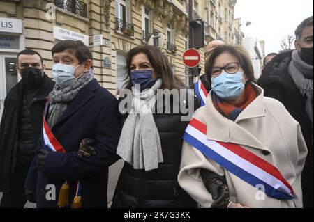 ©Julien Mattia / Le Pictorium/MAXPPP - Julien Mattia / Le Pictorium - 13/1/2022 - Frankreich / Ile-de-France / Paris - Patrick Kanner et Anne Hidalgo a la Manifestation. Les professeurs manifest dans Paris contre la gestion du Covid par le gouvernement et Jean-Michel Blanquer dans l'Education. / 13/1/2022 - Frankreich / Ile-de-France (Region) / Paris - Patrick Kanner und Anne Hidalgo bei der Demonstration. Lehrer demonstrieren in Paris gegen die Leitung von Covid durch die Regierung und Jean-Michel Blanquer im Bildungswesen. Stockfoto