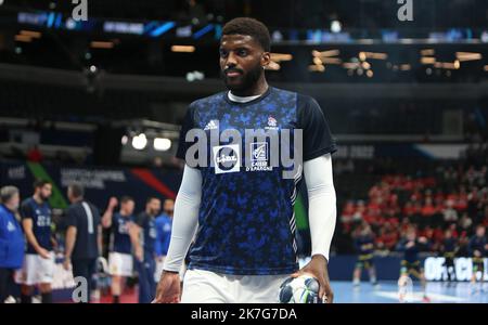 ©Laurent Lairys/MAXPPP - Dika MEM aus Frankreich während der EHF Euro 2022, Halbfinalspiel zwischen Frankreich und Schweden am 28. Januar 2022 in der Budapest Multifunctional Arena in Budapest, Ungarn - Foto Laurent Lairys / MAXPPP Stockfoto