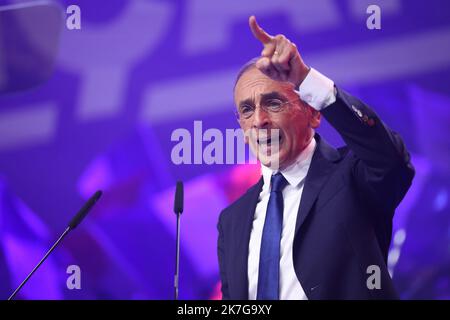 ©PHOTOPQR/LE PARISIEN/LP / Arnaud Journois ; LILLE ; 05/02/2022 ; ELECTION PRESIDENTIELLE 2022 , MEETING DE CAMPAGNE DU CANDIDAT ERIC ZEMMOUR A LILLE GRAND PALAIS - französischer Kandidat für die französischen Wahlen Eric Zemmour. Stockfoto