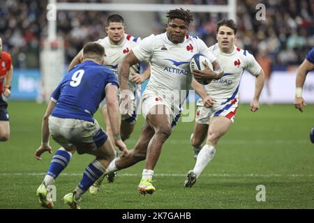 ©Sebastien Muylaert/MAXPPP - Paris 06/02/2022 Jonathan Danty aus Frankreich beim Guinness Six Nations-Spiel zwischen Frankreich und Italien im Stade de France in Paris, Frankreich. 06.02.2022 Stockfoto