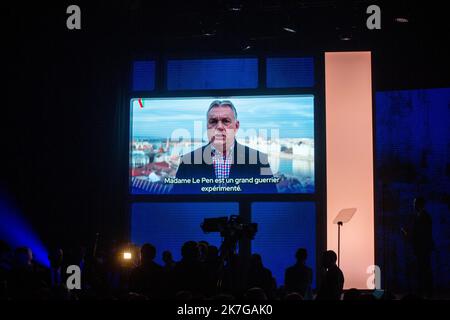 ©Michael Bunel / Le Pictorium/MAXPPP - Reims 05/02/2022 Michael Bunel / Le Pictorium - 5/2/2022 - Frankreich / Grand est / Reims - Convention presidentielle de Marine Le Pen du rassemblement National. Discours de soutien de Viktor Orban. 5 fieber 2022. Reims, Frankreich. / 5/2/2022 - Frankreich / Grand est / Reims - Präsidentenversammlung von Marine Le Pen der Nationalen Rallye. Rede der Unterstützung von Viktor Orban. 5. Februar 2022. Reims, Frankreich. Stockfoto