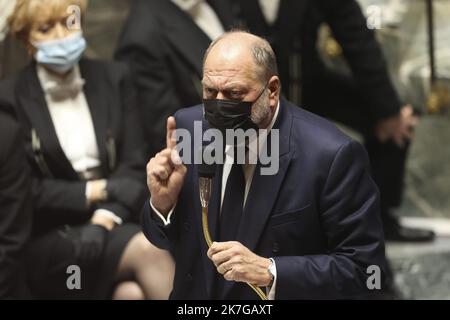 ©Sebastien Muylaert/MAXPPP - Paris 08/02/2022 Eric Dupond Moretti depute de la Justice lors des questions au gouvernement dans l'hemicycle de l'Assemblee Nationale. Paris, 08.02.2022 - Französische Regierung Frankreich, Paris Assemblée Nationale 8. Feb 2022 Stockfoto