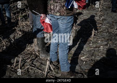 ©Nicolas Cleuet / Le Pictorium/MAXPPP - Mont Saint Michel 19/02/2022 Nicolas Cleuet / Le Pictorium - 19/2/2022 - Frankreich / Normandie / Mont Saint Michel - Meeting d'Eric Zemmour au Mt St Michel, Presidentielle 2022, 19 02 2022. / 19/2/2022 - Frankreich / Normandie / Saint Michael's Mont - Eric Zemmour trifft sich am Mt St. Michel, Presidentielle 2022, 19 02 2022. Stockfoto