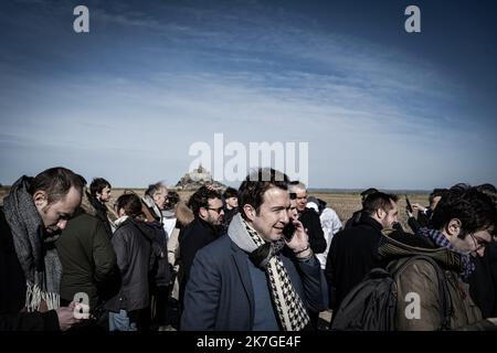 ©Nicolas Cleuet / Le Pictorium/MAXPPP - Mont Saint Michel 19/02/2022 Nicolas Cleuet / Le Pictorium - 19/2/2022 - Frankreich / Normandie / Mont Saint Michel - Guillaume Pelletier au Meeting d'Eric Zemmour, Presidentielle 2022, 19 02 2022. / 19/2/2022 - Frankreich / Normandie / Saint Michael's Mont - Guillaume Pelletier beim Treffen von Eric Zemmour, Presidentielle 2022, 19 02 2022. Stockfoto