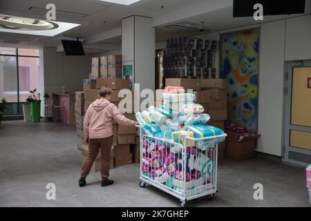 ©PHOTOPQR/LE PARISIEN/Philippe de Poulpiquet ; Kiev ; 01/03/2022 ; Kiev (Ukraine), le 01 mars 2022. L'Hôpital Ohkmadet s'organize pour tenir une semaine, alors qu'une importante colonne de chars russes s'approche de la capitale ukrainienne. Ukraine 1. März 2022 Ohkmadet Krankenhaus Stockfoto