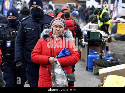 ©PHOTOPQR/OUEST FRANKREICH/Stéphane Geufroi ; Medyka ; 09/03/2022 ; Au poste frontière de Medyka en Pologne, des réfugiés Ukrainiens continuent d'affluer . Ukrainische Flüchtlinge in Medyka Stockfoto