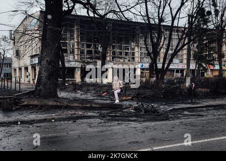 ©Adrien Vautier / Le Pictorium/MAXPPP - Kiew 03/03/2022 Adrien Vautier / Le Pictorium - 3/3/2022 - Ukraine / Kiew - Kiew le 03 mars. Mardi apres-Midi, un Bombardement russe a Vice une antenne tv dans ce quartier de la capitale. Des civils et un journaliste d'Etat sont mort durant l'attaque. / 3/3/2022 - Ukraine / Kiew - Kiew am 03. März. Am Dienstagnachmittag zielte ein russischer Bombenanschlag auf eine Fernsehantenne in diesem Bezirk der Hauptstadt. Zivilisten und ein Staatsjournalist starben bei dem Angriff. Stockfoto