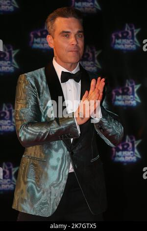 ©Francois Glories/MAXPPP - 13/11/2016 der englische Sänger Robbie Williams kommt auf den roten Teppich für 18. NRJ Music Awards in Cannes Frankreich. November 12 2016. Stockfoto