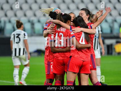 ©PHOTOPQR/LE PROGRES/Richard MOUILLAUD - Lyon 23/03/2022 - le 23/03/2022 Juventus OL Feminin UEFA -Quart de finalealler uefa Fuß feminin JUVENTUS TURIN OL aber de Catarina Macario pour l' OL Joie OL UEFA Champions League Frauen Fußballspiel - Juventus Frauen gegen Olympique Lyonnais Stockfoto