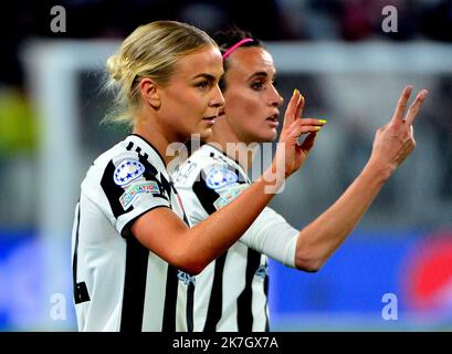 ©PHOTOPQR/LE PROGRES/Richard MOUILLAUD - Lyon 23/03/2022 - le 23/03/2022 Juventus OL Feminin UEFA -Quart de finalealler uefa Foot feminin JUVENTUS TURIN OL 2 buts pour la Juve semble indiquer Matilde Lundorf UEFA Champions League Frauen Fußballspiel - Juventus Frauen gegen Olympique Lyonnais Stockfoto