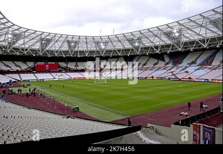 ©PHOTOPQR/LE PROGRES/Stéphane GUIOCHON - London 12/01/2012 - Spiel Europa League West Ham -OL -A Londres à la veille du match aller des 1/4 de finale de l'Europa League West Ham - OL ici entrainement de l'OL ici le stade Olympique de Londres - London, uk, 6. 2022. april Lyon beim Training einen Tag vor seinem Europa League Spiel gegen -West-Ham Stockfoto