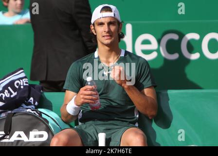 ©Laurent Lairys/MAXPPP - Lorenzo Musetti aus Italien während des Rolex Monte-Carlo Masters 2022, ATP Masters 1000 Tennisturniers am 13. April 2022 im Monte-Carlo Country Club in Roquebrune-Cap-Martin, Frankreich - Foto Laurent Lairys / Stockfoto