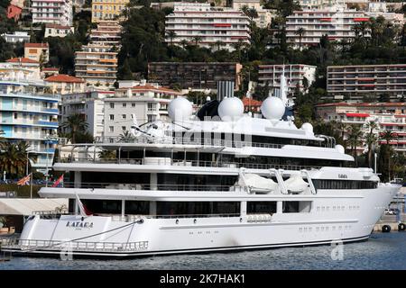 ©Francois Glories/MAXPPP - 22/04/2022 die Super Yacht KATARA (Baujahr 2010, 124,4 Meter) gehört zum ehemaligen Emir von Katar, Sheikh Hamad bin Khalifa al Thani, im Hafen von Nizza Frankreich. 16. März 2013. Stockfoto