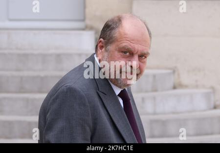 ©PHOTOPQR/LE PARISIEN/Delphine Goldsztejn ; Paris ; 04/05/2022 ; Le Conseil des ministres du 4 Mai 2022 Éric Dupond-Moretti Garde des Sceaux, Ministre de la Justice Le 04/05/2022 Foto : Delphine Goldsztejn - Paris, Frankreich, Mai 4. 2022. Wöchentliche Kabinettssitzung Stockfoto