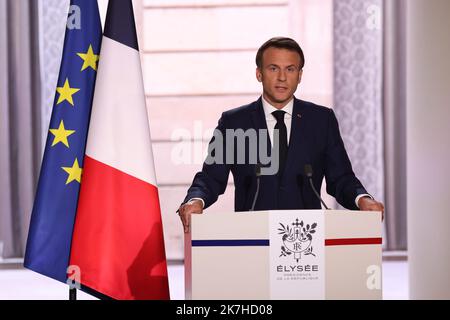 ©PHOTOPQR/LE PARISIEN/Fred Dugit ; Paris ; 07/05/2022 ; politische Paris VIIie, le 7 Mai 2022 Cérémonie d’investiture du Président Emmanuel Macron au palais de l'Elysée . Photo LP / Fred Dugit Eröffnungszeremonie von Präsident Emmanuel Macron im Elysée-Palast für seine zweite Amtszeit Stockfoto