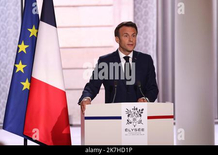 ©PHOTOPQR/LE PARISIEN/Fred Dugit ; Paris ; 07/05/2022 ; politische Paris VIIie, le 7 Mai 2022 Cérémonie d’investiture du Président Emmanuel Macron au palais de l'Elysée . Photo LP / Fred Dugit Eröffnungszeremonie von Präsident Emmanuel Macron im Elysée-Palast für seine zweite Amtszeit Stockfoto