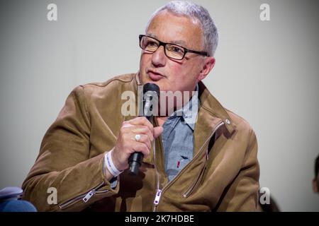 ©Gerard Cambon / Le Pictorium/MAXPPP - Aubervilliers 08/05/2022 Gerard Cambon / Le Pictorium - 8/5/2022 - Frankreich / Ile-de-France / Aubervilliers - Convention Nupes Elections Legislaturative 2022 Docks de Paris Aubervilliers avec la France Insoumise, Europe Ecologie Les verts, le Parti communiste et le parti socialiste. / 8/5/2022 - Frankreich / Ile-de-France (Region) / Aubervilliers - Convention Nupes Wahl Legislative 2022 Docks of Paris Aubervilliers with the France Insoumise, Europe Ecologie Les verts, the Communist Party and the Socialist Party. Stockfoto