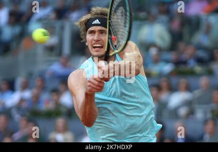 ©Laurent Lairys/MAXPPP - Alexander Zverev aus Deutschland während des Mutua Madrid Open 2022 Tennisturniers am 8. Mai 2022 im Caja Magica Stadion in Madrid, Spanien - Foto Laurent Lairys / Stockfoto