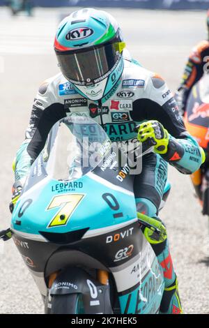 ©PHOTOPQR/OUEST FRANKREICH/Daniel FOURAY ; Paris ; 14/05/2022 ; Motocyclisme . Vitesse . Championnat du Monde . Grand prix de France Moto . L'Italien Dennis Foggia prendra le départ en Pole Position du Grand prix catégorie Moto3 . 07 . Dennis Foggia . Leopardenrennen . Honda Italie Foto Daniel Fouray . Stockfoto