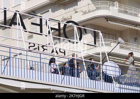 ©Francois Glories/MAXPPP - 19/05/2022 die indische Schauspielerin, Model und Aktivistin Nidi Sunil nimmt während der Filmfestspiele von Cannes 75. an einer TV-Show im Martinez Hotel Teil. Stockfoto