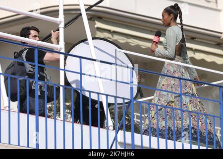 ©Francois Glories/MAXPPP - 19/05/2022 die indische Schauspielerin, Model und Aktivistin Nidi Sunil nimmt während der Filmfestspiele von Cannes 75. an einer TV-Show im Martinez Hotel Teil. Stockfoto