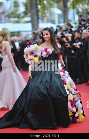 ©franck castel/MAXPPP - 20220005 Celebrity Sichtungen Tag 2 die jährlichen Filmfestspiele von Cannes 75. CANNES, FRANKREICH - MAI 18 Stockfoto