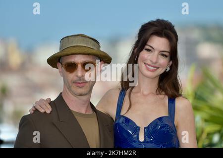 ©franck castel/MAXPPP - 20220005 Armageddon Time Photocall die jährlichen Filmfestspiele von Cannes 75.. Jeremy Strong und Anne Hathaway CANNES, FRANKREICH - MAI 20 Stockfoto