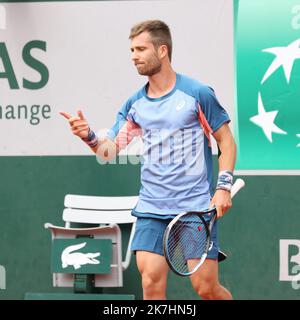 Thierry Larret/Maxppp. Tennis. Roland Garros 2022. International de France de Tennis. Stade Roland Garros, Paris (75). Mai 23 2022. Court Suzanne LENGLEN : Stan WAWRINKA (SUI) gegen Corentin MOUTET (FRA). Stockfoto