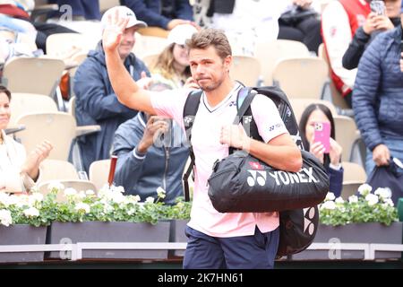 Thierry Larret/Maxppp. Tennis. Roland Garros 2022. International de France de Tennis. Stade Roland Garros, Paris (75). Mai 23 2022. Court Suzanne LENGLEN : Stan WAWRINKA (SUI) gegen Corentin MOUTET (FRA). Stockfoto