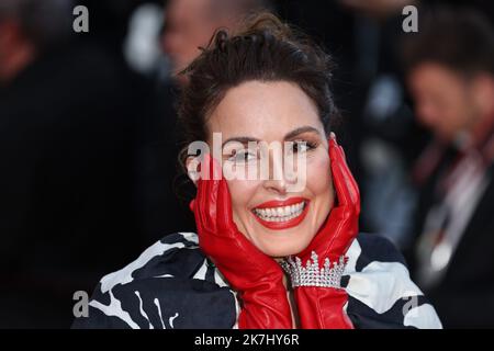 ©PHOTOPQR/LE PARISIEN/Fred Dugit ; Cannes ; 25/05/2022 ; Cuture / Cinéma Palais des Festivals à Cannes (06), le 25 Mai 2022 Tapis Rouge du Film ELVIS de Baz Luhrmann Noomi RAPACE Photo LP / Fred Dugit Stockfoto