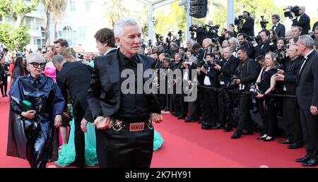 ©PHOTOPQR/NICE MATIN/Patrice Lapoirie ; Cannes ; 25/05/2022 ; kolumbianische Sängerin Shakira kommt für die Vorführung des Films 'Elvis' während der 75. Ausgabe des Cannes Film Festival in Cannes, Südfrankreich, am Mai 25, 2022. Stockfoto