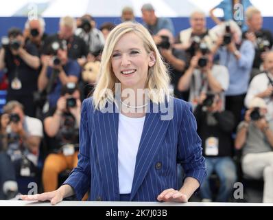 ©PHOTOPQR/NICE MATIN/Patrice Lapoirie ; Cannes ; 27/05/2022 ; französische Schauspielerin Lea Drucker posiert während einer Fotoserie für den Film 'Close' bei der Ausgabe 75. des Cannes Film Festival in Cannes, Südfrankreich, am Mai 27, 2022. - Internationales Filmfestival von Cannes am 27. 2022. Mai Stockfoto