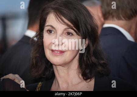 ©PHOTOPQR/LE PARISIEN/Fred Dugit ; Cannes ; 27/05/2022 ; Cuture / Cinéma Palais des Festival à Cannes (06), le 27 Mai 2022 Photocall du Film Mascarade Zabou Breitman Photo LP / Fred Dugit CANNES INTERNATIONAL FILM FESTIVAL Stockfoto