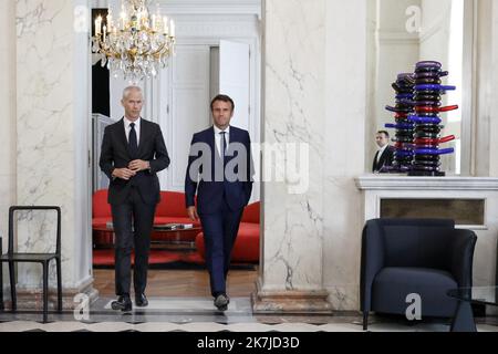 @ Pool/ Stephane Lemouton/Maxppp, Frankreich, Paris, 2022/06/22 Le président Emmanuel Macron reçoit Franck Riester, président du parti Agir, au palais de l'Elysée à Paris le 22 juin 2022 Stockfoto