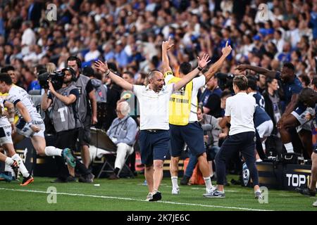 ©Alexandre Dimou/ALEXPRESS/MAXPPP - 24/06/2022 / Frankreich / Saint Denis / Sport / Rugby / Stade de France / Finale 1/2 Top 14 / Montpellier - Bordeaux / Jean-Baptiste ELISALDE Trainer von Montpellier feiert den Sieg Stockfoto