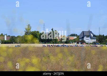 ©PHOTOPQR/VOIX DU NORD/PASCAL BONNIERE ; 05/07/2022 ; DUNKERQUE , le 5 juillet 2022 Sport , Cyclisme , Tour de France , etape Dunkerque - Calais .PHOTO PASCAL BONNIERE / LA VOIX DU Nord - die 109. Ausgabe des Radrennens Tour de France findet vom 01. Bis 24. Juli 2022 statt - Stockfoto