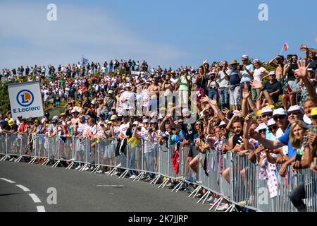 ©PHOTOPQR/VOIX DU NORD/PASCAL BONNIERE ; 05/07/2022 ; DUNKERQUE 05.07.2022 Sport - cyclisme - Tour france - 4eme etpae entre Dunkerque et Calais PHOTO PASCAL BONNIERE / LA VOIX DU Nord - die Ausgabe 109. des Radrennens der Tour de France findet vom 01. Bis 24. Juli 2022 statt - - Stockfoto
