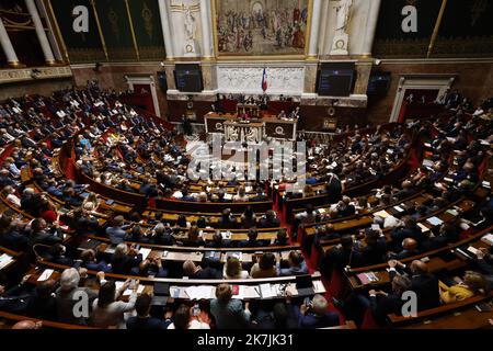 ©PHOTOPQR/LE PARISIEN/Olivier Corsan ; Paris ; 06/07/2022 ; Assemblée Nationale, Paris, Frankreich, le 6 juillet 2022. La première ministre Elisabeth trug einen prononcé son depres de politique générale devant l'Assemblée Nationale. - NATIONALVERSAMMLUNG: ELISABETH BORNE’S ALLGEMEINE POLITISCHE REDE 7 2022. JULI PARIS FRANKREICH Stockfoto