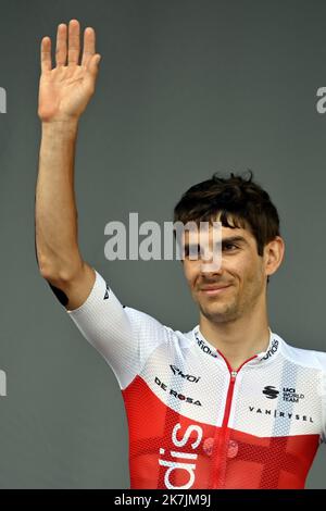 ©PHOTOPQR/L'EST REPUBLICAIN/ALEXANDRE MARCHI ; BINCHE ; 07/07/2022 ; SPORT - CYCLISME - TOUR DE FRANCE 2022 - 109 EME EDITION - TDF - 6 EME ETAPE - BINCHE - LONGWY - ABFAHRT. Binche (Belgique) 7 juillet 2022. Guillaume MARTIN. FOTO Alexandre MARCHI. - Die Ausgabe 109. des Radrennens der Tour de France findet vom 01. Bis 24. Juli 2022 statt - - Stockfoto