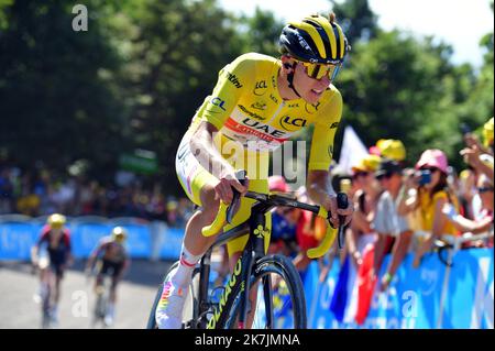 ©PHOTOPQR/L'EST REPUBLICAIN/ALEXANDRE MARCHI ; PLANCHER LES MINES ; 08/07/2022 ; SPORT - CYCLISME - TOUR DE FRANCE 2022 - 109 EME EDITION - TDF - 7 EME ETAPE - TOMBLAINE - LA SUPER PLANCHE DES BELLES FILLES - ARRIVEE. Plancher les Mines 8 juillet 2022. Tadej POGACAR. FOTO Alexandre MARCHI. Die Ausgabe 109. des Radrennens der Tour de France findet vom 01. Bis 24. Juli 2022 statt Stockfoto