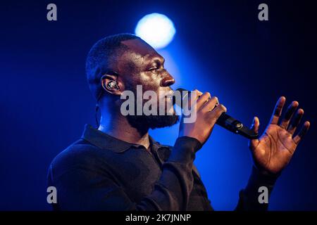 ©Simon Becker / Le Pictorium/MAXPPP - Montreux 11/07/2022 Simon Becker / Le Pictorium - 11/7/2022 - Suisse / Lac Leman / Montreux - L'artiste Hip-Hop britannique Stormzy en concert au Montreux Jazz Festival le 11 juillet 2022. / 11/7/2022 - Schweiz / Genfersee / Montreux - der britische Hip-Hop-Künstler Stormzy tritt am 11. Juli 2022 beim Montreux Jazz Festival live auf Stockfoto