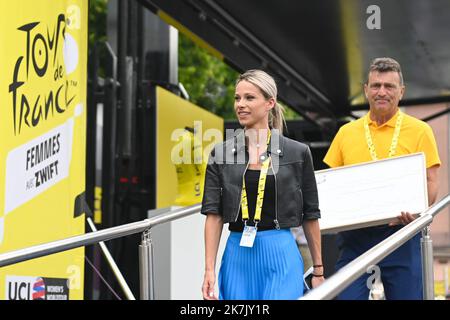 ©PHOTOPQR/L'EST REPUBLICAIN/Lea DIDIER ; Saint-Dié-des-Vosges ; 29/07/2022 ; Départ du Tour de France Femmes 2022 à Saint-Dié-des-Vosges : Marion Rousse sur la 6e étape entre Saint-Dié-des-Vosges et Rosheim. Foto VM/Léa Didier - Saint die des Vosges, Frankreich, juli 29. 2022 Stimmung bei der Women's Tour de France 2022 Stockfoto