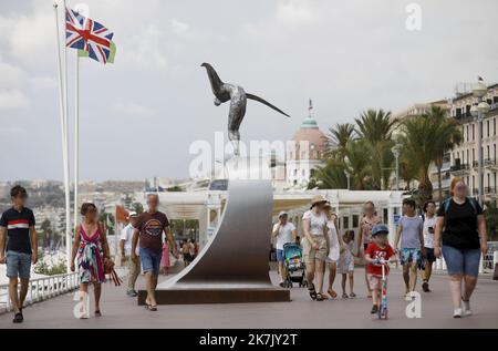 ©PHOTOPQR/NICE MATIN/Dylan Meiffret ; Nice ; 29/07/2022 ; 'l'ange de la baie', sculpture memorielle des attentats du 14 juillet 2016 sur la Promenade des Anglais . - Nizza, Frankreich, juli 29. 2022. gedenkarbeit L'Ange de la Baie von Jean-Marie-Fondacaro in Gedenken an die Opfer der Angriffe von Nizza vom 14. Juli 2016. Stockfoto