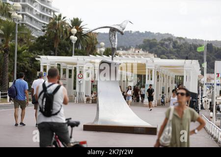 ©PHOTOPQR/NICE MATIN/Dylan Meiffret ; Nice ; 29/07/2022 ; 'l'ange de la baie', sculpture memorielle des attentats du 14 juillet 2016 sur la Promenade des Anglais . - Nizza, Frankreich, juli 29. 2022. gedenkarbeit L'Ange de la Baie von Jean-Marie-Fondacaro in Gedenken an die Opfer der Angriffe von Nizza vom 14. Juli 2016. Stockfoto