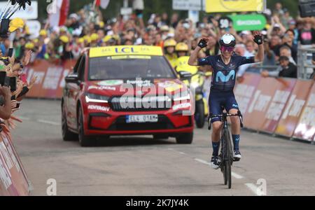 ©PHOTOPQR/L'ALSACE/Vincent VOEGTLIN ; Markstein ; 30/07/2022 ; Annieke Van Vleuten (Movistar), passe la ligne d'arrivée et remporte la 7ème étape du Tour de France Femmes au Markstein, le 30 juillet 2022. 7. Etappe der Neuauflage des Radrennens der Frauen-Tour de France, 127,1 km zwischen Selestat und Le Markstein am 30. Juli 202 Stockfoto